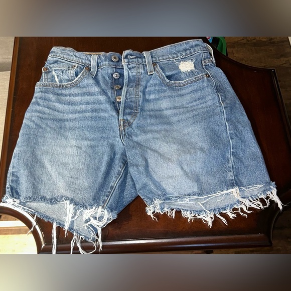 Levi 501 shorts - Picture 2 of 3